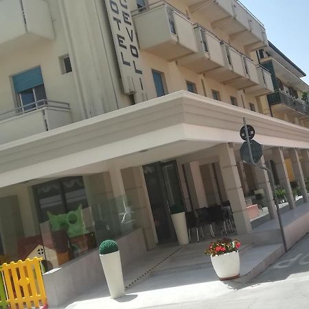 Hotel Cevoli Bellaria-Igea Marina Exterior photo