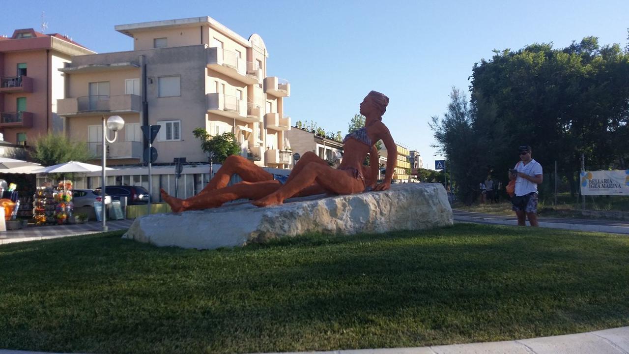 Hotel Cevoli Bellaria-Igea Marina Exterior photo